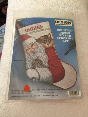 Design Works Santa with Cats Cross Stitch Kit Christmas Stocking #5403 SEALED